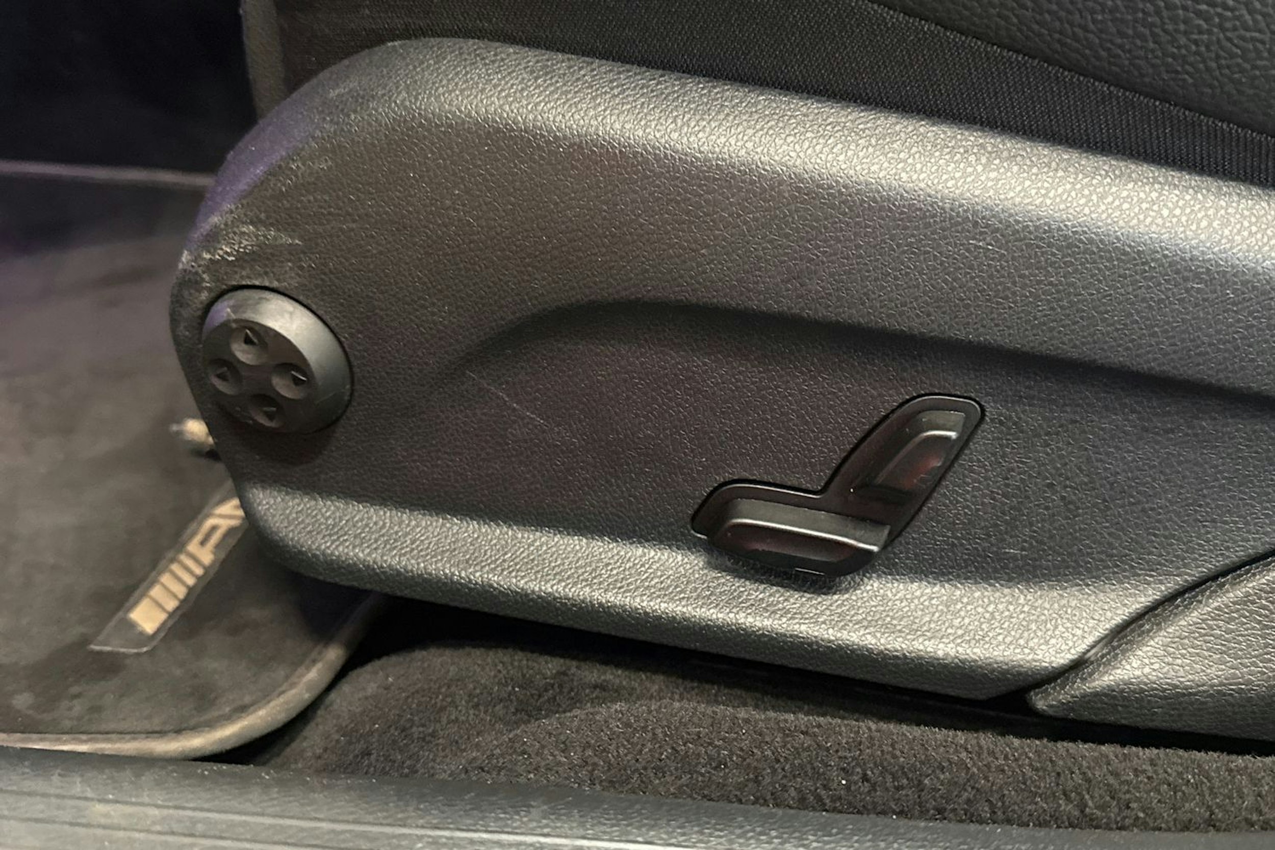 valkoinen Mercedes-Benz E 2016 kuva 26.