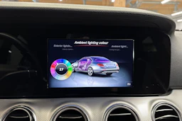 musta Mercedes-Benz E 2016 kuva 16.