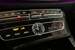 musta Mercedes-Benz E 2016 kuva 19.