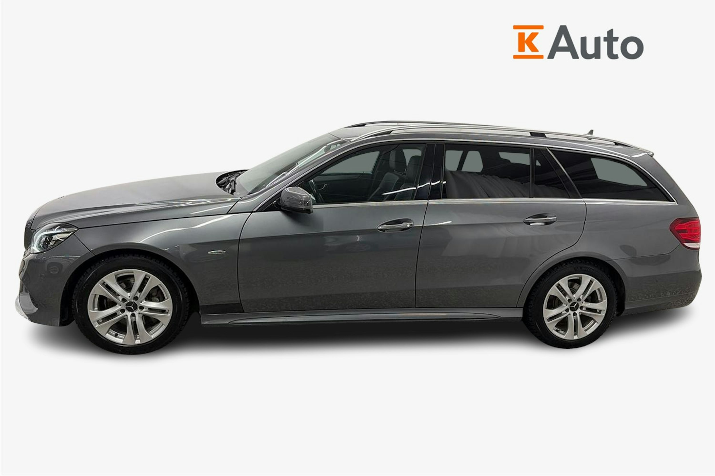 harmaa Mercedes-Benz E 2016 kuva 5.