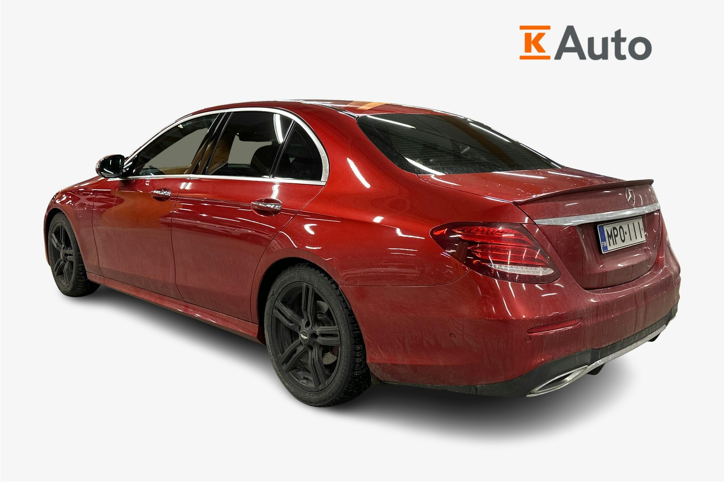 punainen Mercedes-Benz E 2016 kuva 2.