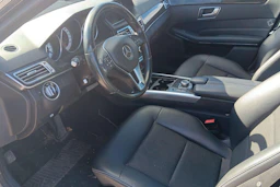 musta Mercedes-Benz E 2016 kuva 3.