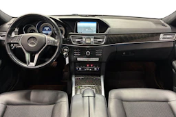 musta Mercedes-Benz E 2016 kuva 7.
