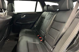musta Mercedes-Benz E 2016 kuva 8.