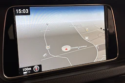 musta Mercedes-Benz E 2016 kuva 19.