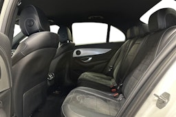valkoinen Mercedes-Benz E 2016 kuva 10.