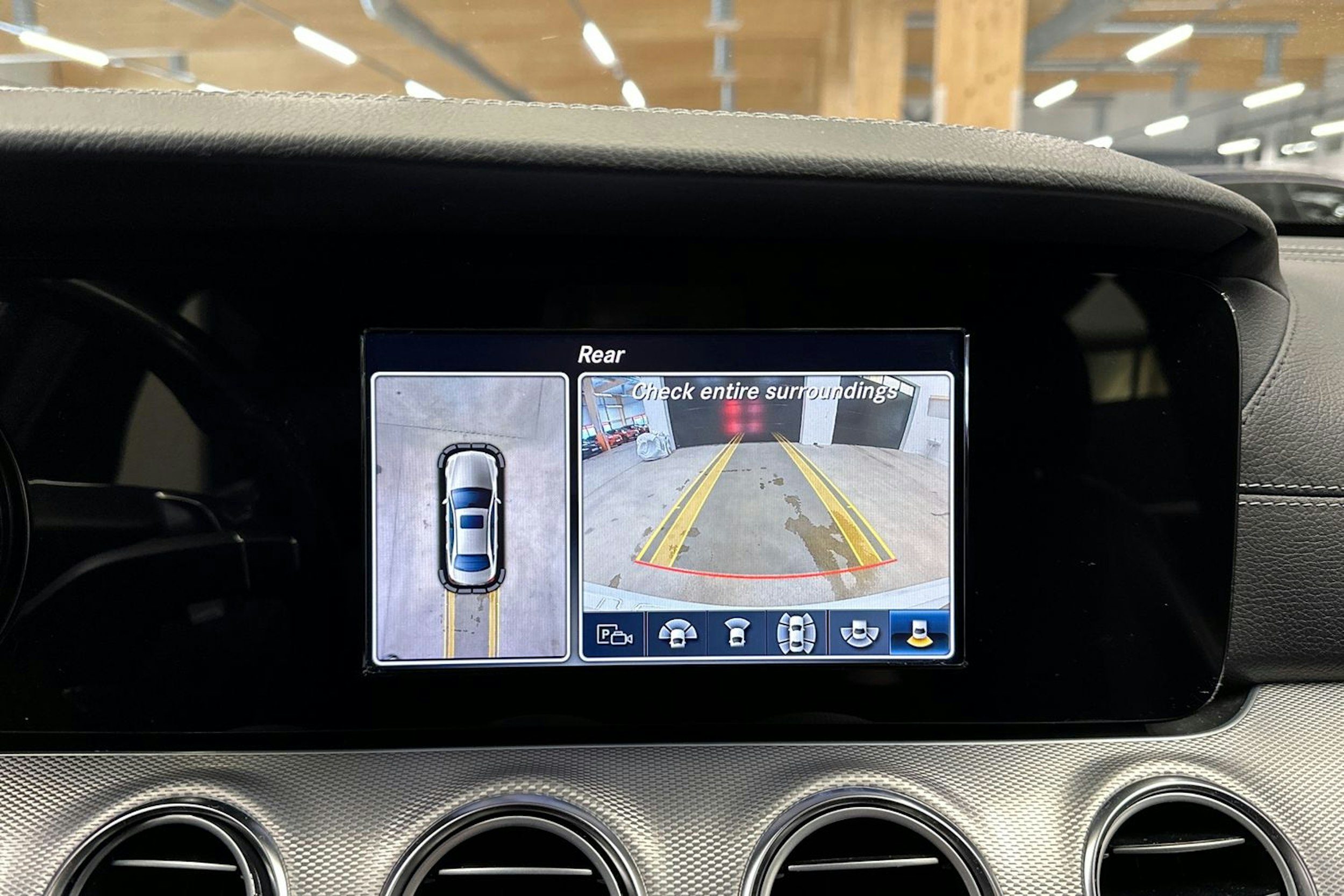 valkoinen Mercedes-Benz E 2016 kuva 16.