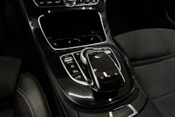 valkoinen Mercedes-Benz E 2016 kuva 20.