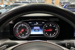 valkoinen Mercedes-Benz E 2016 kuva 21.