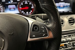 valkoinen Mercedes-Benz E 2016 kuva 25.