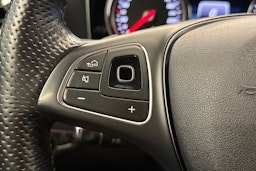 musta Mercedes-Benz E 2016 kuva 15.