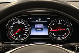 musta Mercedes-Benz E 2017 kuva 13.