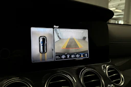 musta Mercedes-Benz E 2017 kuva 14.
