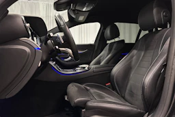 musta Mercedes-Benz E 2017 kuva 22.