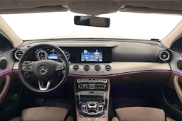 valkoinen Mercedes-Benz E 2017 kuva 9.