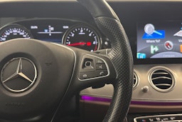 valkoinen Mercedes-Benz E 2017 kuva 17.