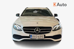 Valkoinen Mercedes-Benz E 2017 kuva 5.