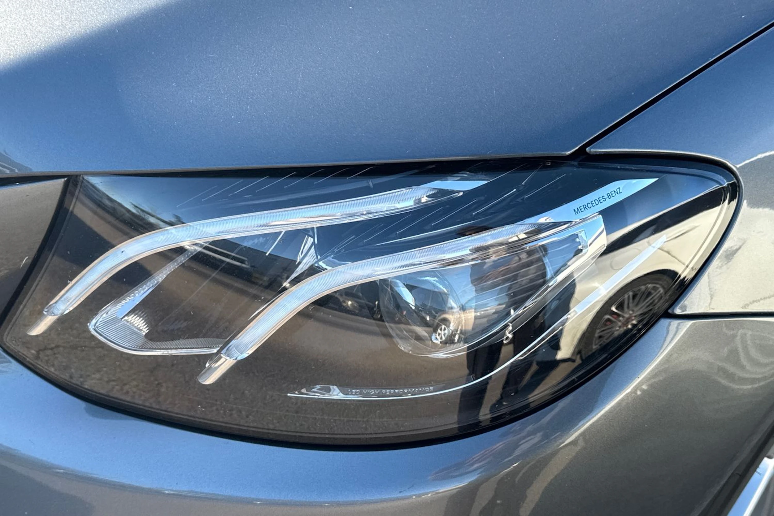 harmaa Mercedes-Benz E 2017 kuva 8.