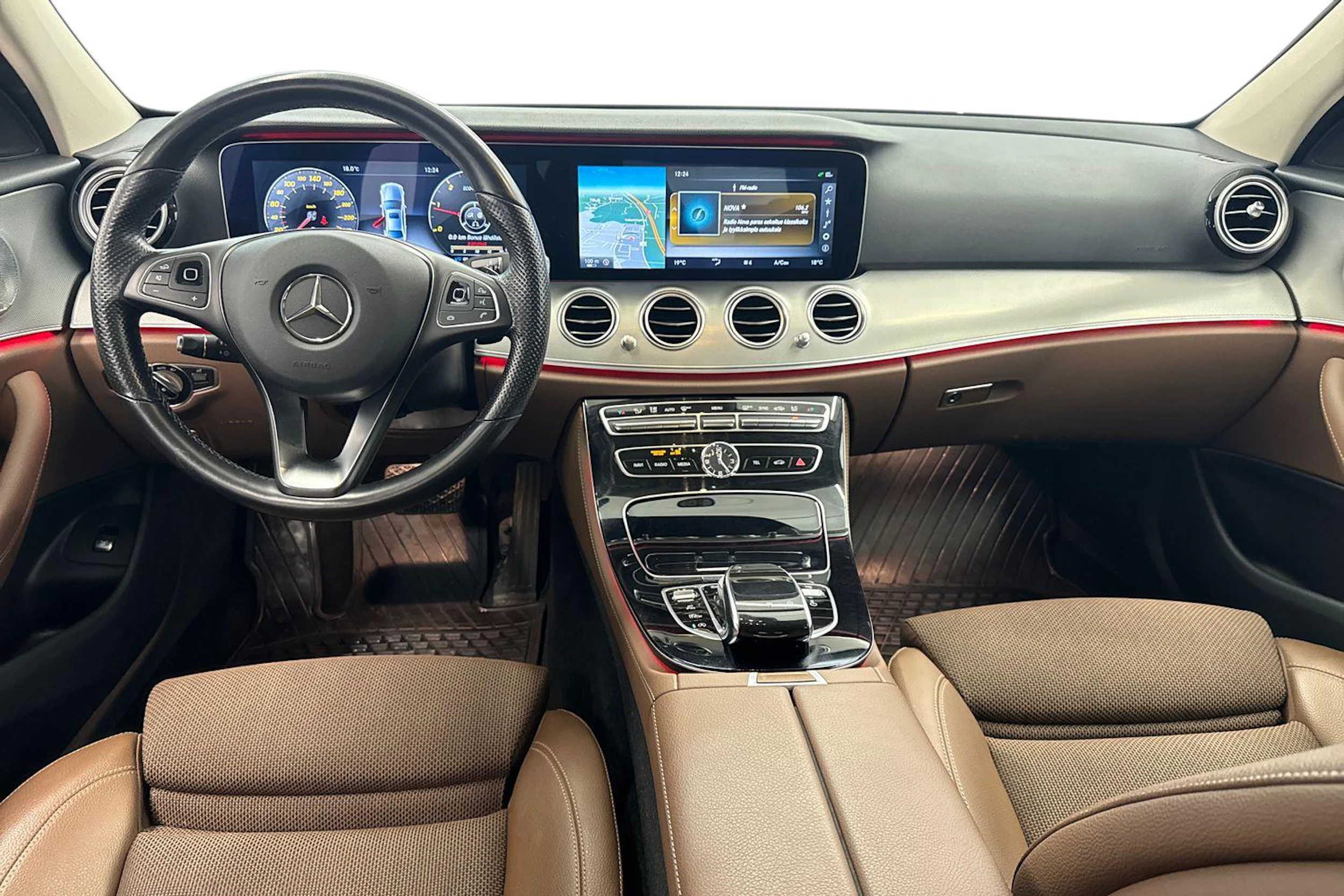 harmaa Mercedes-Benz E 2017 kuva 9.