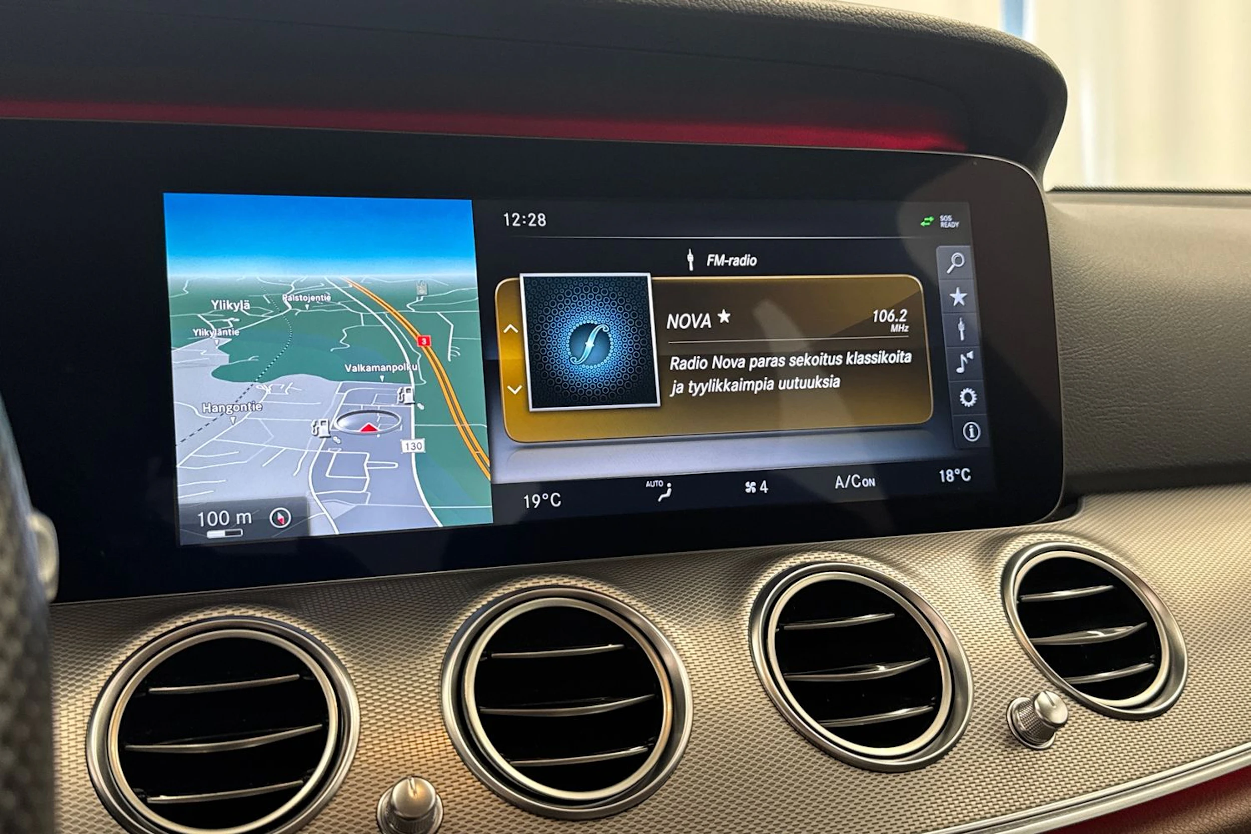 harmaa Mercedes-Benz E 2017 kuva 25.
