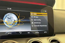 harmaa Mercedes-Benz E 2017 kuva 28.