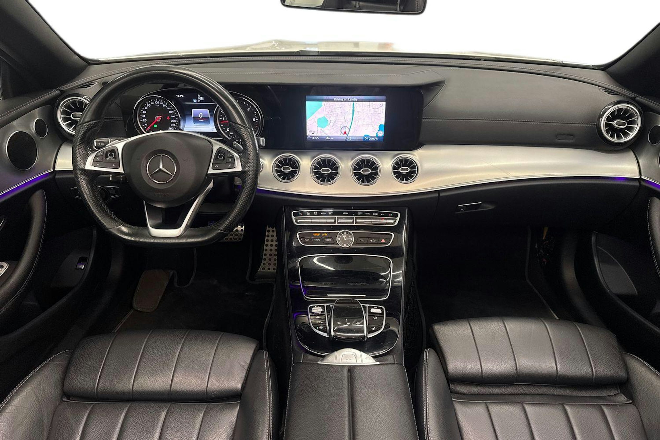 valkoinen Mercedes-Benz E 2017 kuva 9.