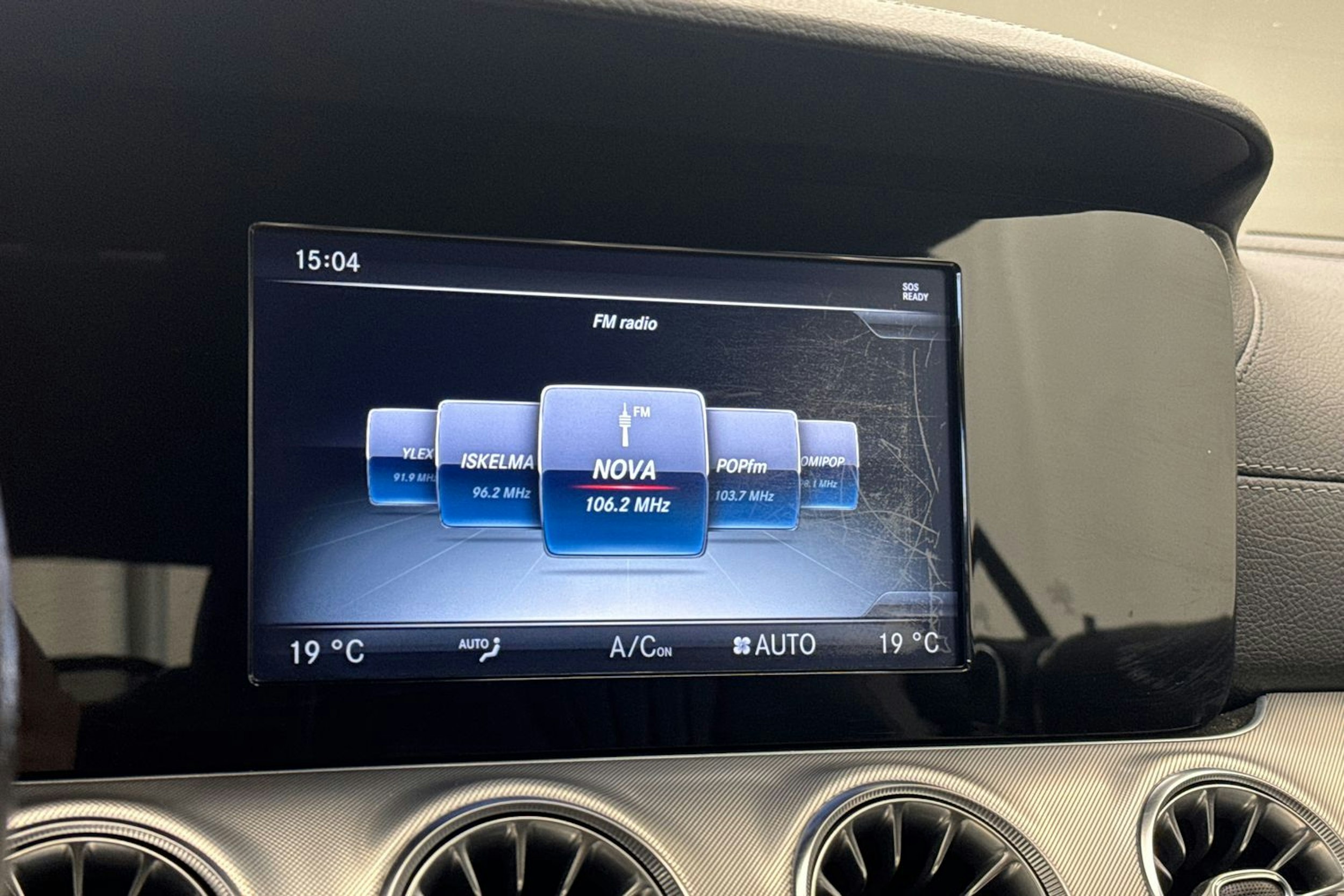valkoinen Mercedes-Benz E 2017 kuva 27.