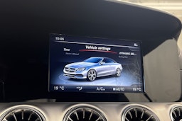 valkoinen Mercedes-Benz E 2017 kuva 31.