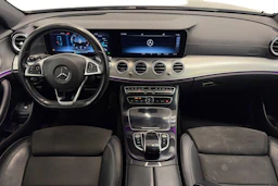 sininen Mercedes-Benz E 2017 kuva 7.