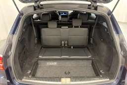 sininen Mercedes-Benz E 2017 kuva 10.