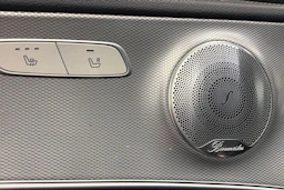 sininen Mercedes-Benz E 2017 kuva 15.