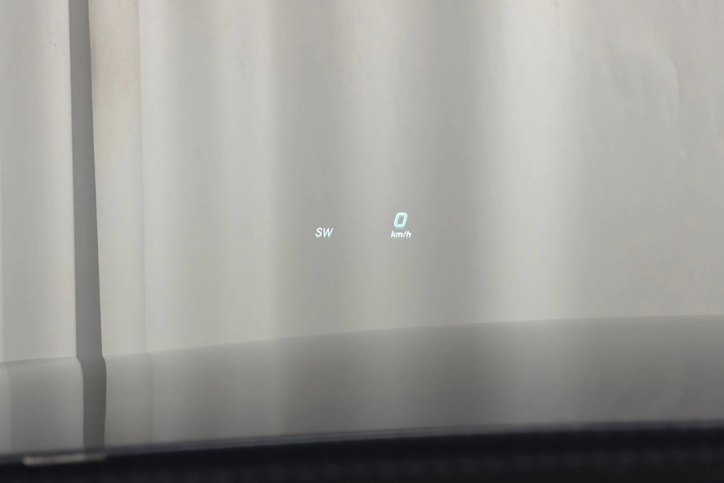sininen Mercedes-Benz E 2017 kuva 17.