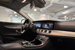 harmaa Mercedes-Benz E 2017 kuva 18.