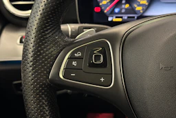 harmaa Mercedes-Benz E 2017 kuva 21.