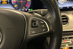 harmaa Mercedes-Benz E 2017 kuva 22.