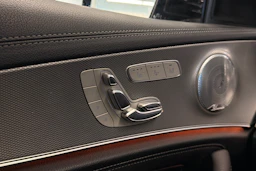 harmaa Mercedes-Benz E 2017 kuva 26.