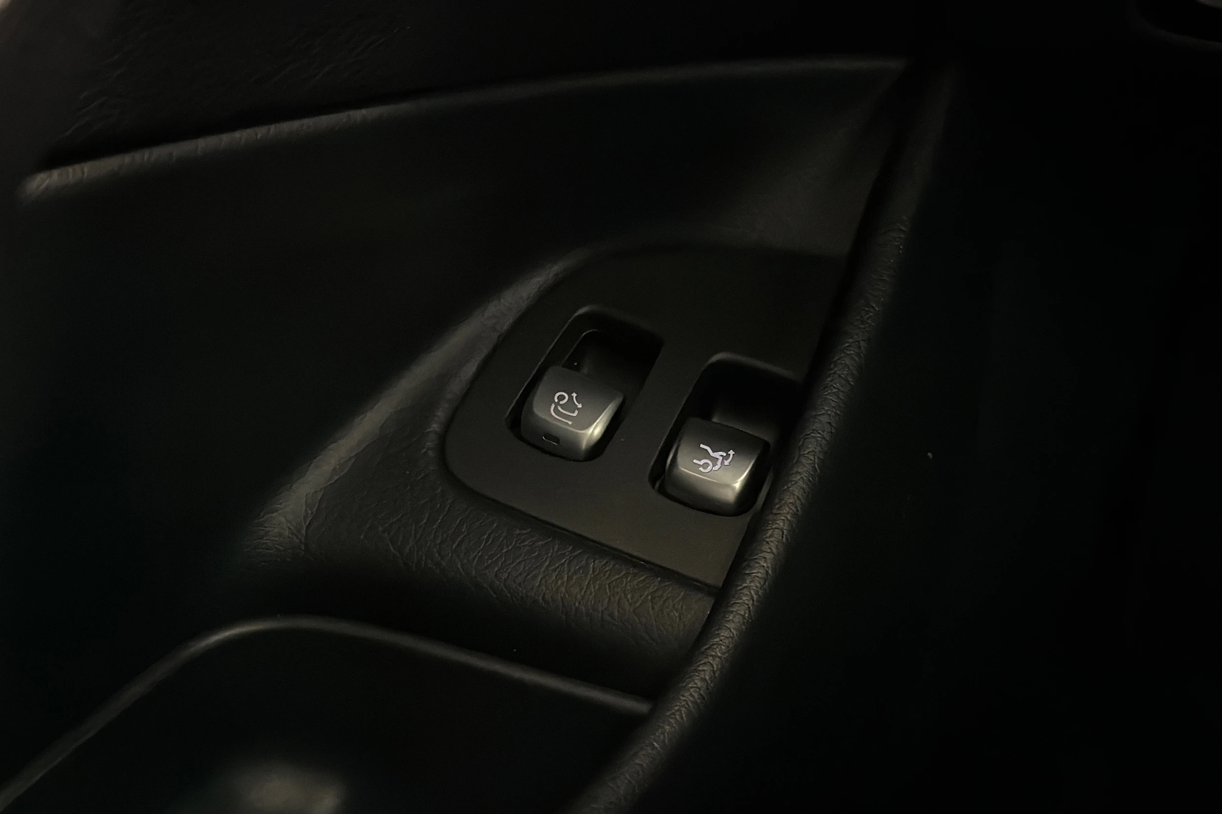 harmaa Mercedes-Benz E 2017 kuva 28.