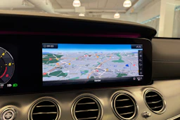 harmaa Mercedes-Benz E 2017 kuva 34.