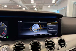 harmaa Mercedes-Benz E 2017 kuva 36.