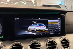 harmaa Mercedes-Benz E 2017 kuva 37.