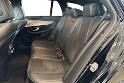 musta Mercedes-Benz E 2017 kuva 11.
