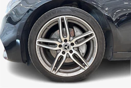 musta Mercedes-Benz E 2017 kuva 12.