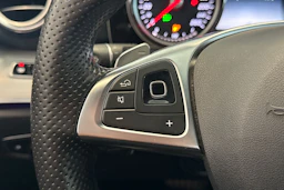 musta Mercedes-Benz E 2017 kuva 16.