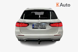 valkoinen Mercedes-Benz E 2017 kuva 3.
