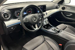 valkoinen Mercedes-Benz E 2017 kuva 6.