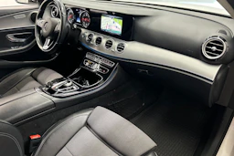 valkoinen Mercedes-Benz E 2017 kuva 13.
