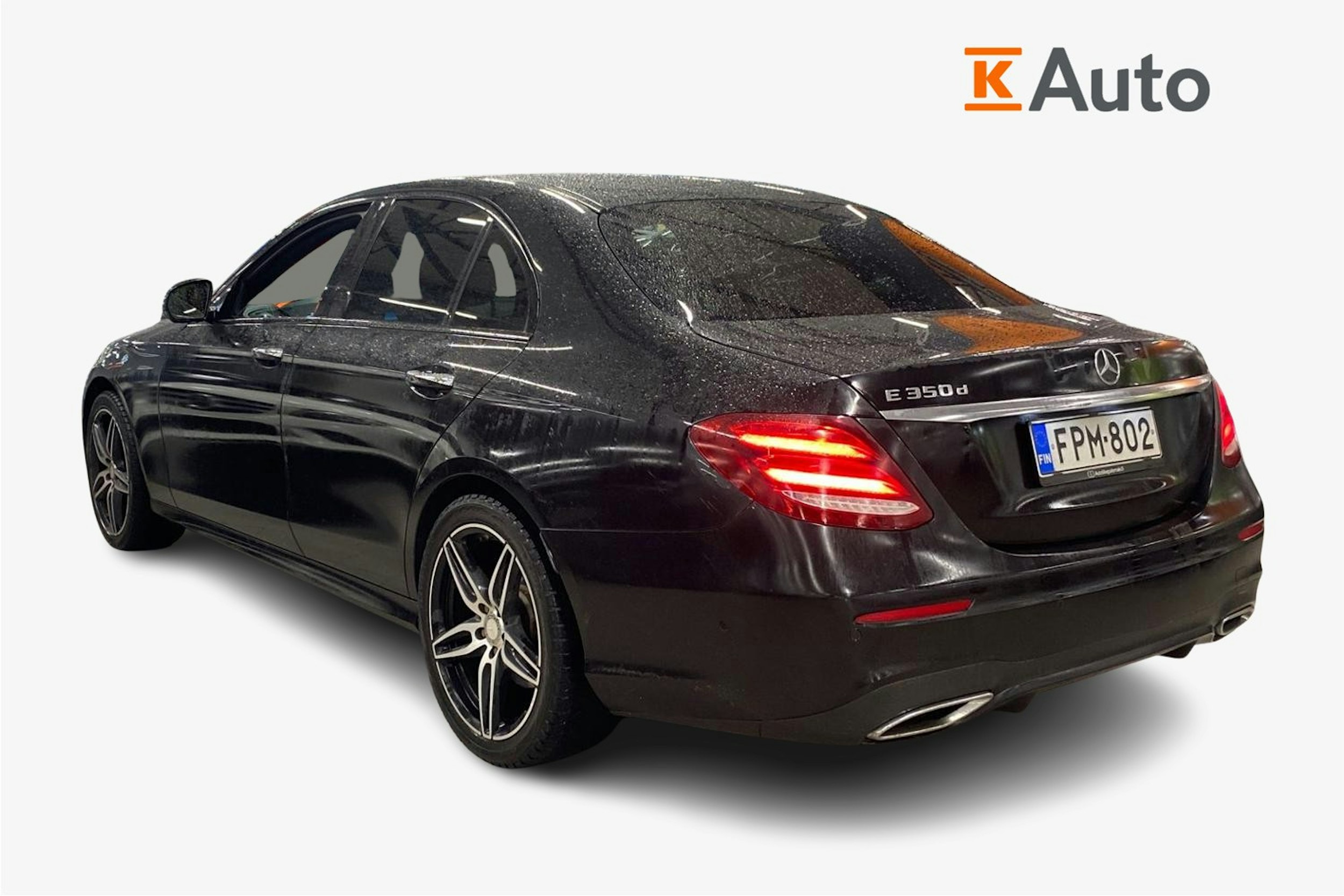 musta Mercedes-Benz E 2017 kuva 2.