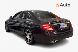 musta Mercedes-Benz E 2017 kuva 2.