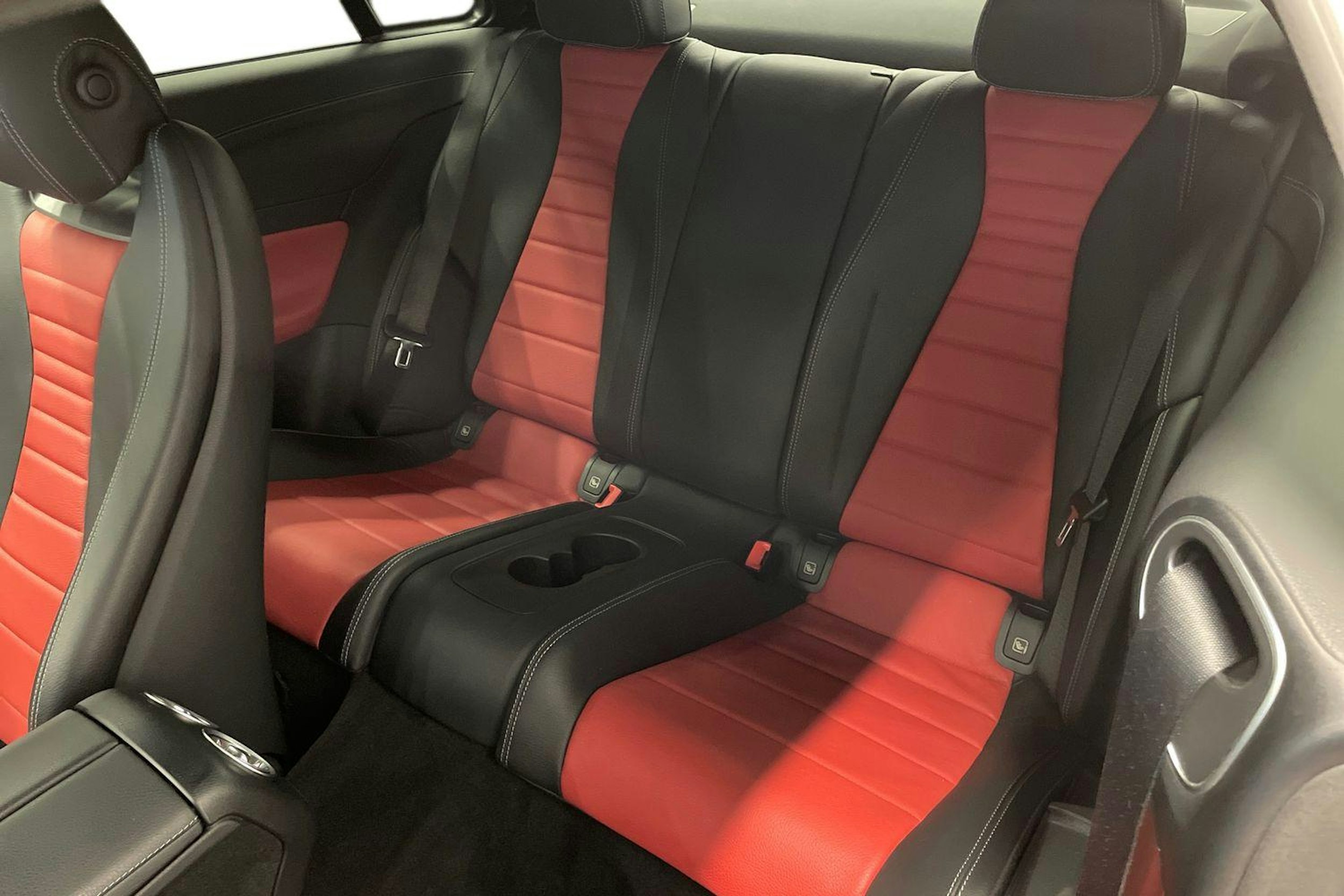 harmaa Mercedes-Benz E 2017 kuva 8.