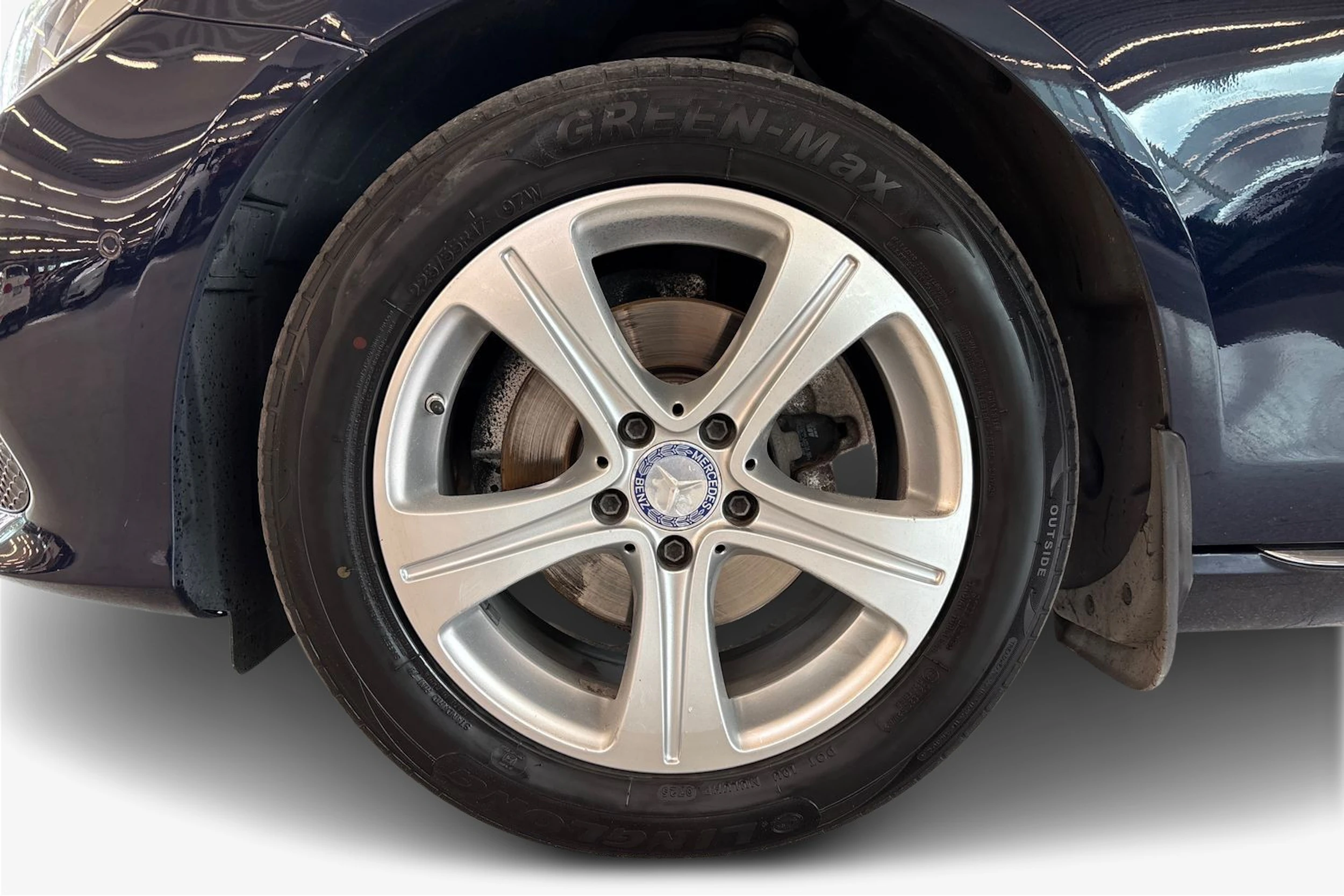 Sininen Mercedes-Benz E 2017 kuva 9.